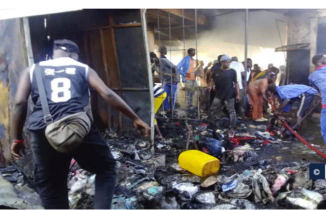 L’incendie du marché de Boucotte a fait perdre à 1,5 milliard L’incendie du marché de Boucotte a fait perdre à 1,5 milliard