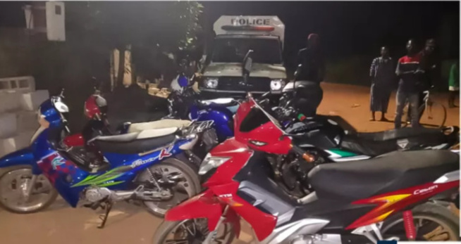 Sédhiou: La Police immobilise plusieurs motos pour diverses infractions Sédhiou: La Police immobilise plusieurs motos pour diverses infractions