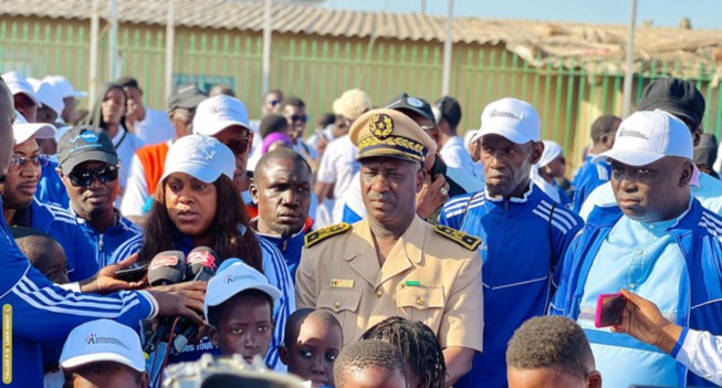 Randonnée pédestre de la petite enfance: Maimouna Cissokho Khouma, Directrice de l’Anpectp insiste sur les valeurs de la paix... Randonnée pédestre de la petite enfance: Maimouna Cissokho Khouma, Directrice de l’Anpectp insiste sur les valeurs de la paix...