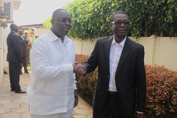 Youssou Ndour : "Je suis plus connu que Macky Sall mais c'est lui le patron" Youssou Ndour : "Je suis plus connu que Macky Sall mais c'est lui le patron"