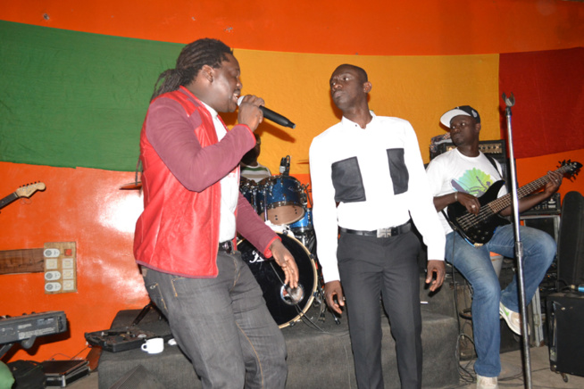 18 Images:Pape Diouf draine son monde au Just 4 U.REGARDEZ