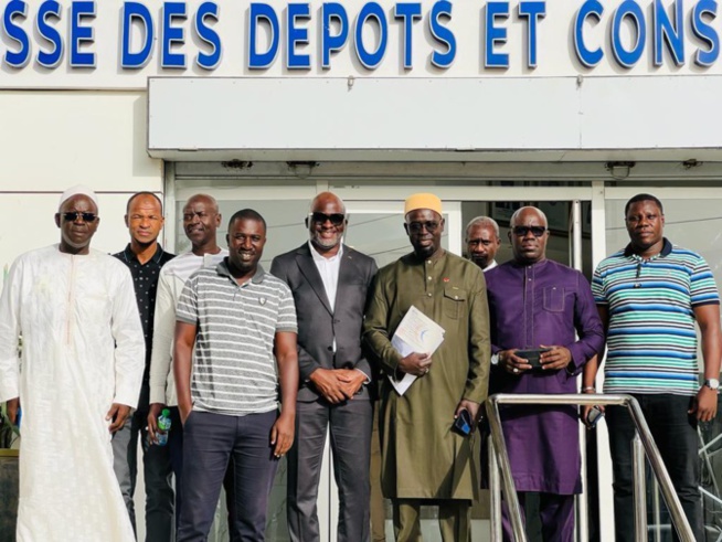 Présidentielle de 2024 : La Coalition GAKOU 2024 a déposé la caution du candidat Malick Gakou à la Caisse de dépôt et de consignation, ce mardi Présidentielle de 2024 : La Coalition GAKOU 2024 a déposé la caution du candidat Malick Gakou à la Caisse de dépôt et de consignation, ce mardi