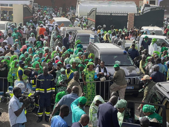 CONGRES D’INVESTITURE DU PARTI SOCIALISTE ALLOCUTION DE MONSIEUR AMADOU BA, CANDIDAT DE LA COALITION BENO BOKK YAKAAR CONGRES D’INVESTITURE DU PARTI SOCIALISTE ALLOCUTION DE MONSIEUR AMADOU BA, CANDIDAT DE LA COALITION BENO BOKK YAKAAR