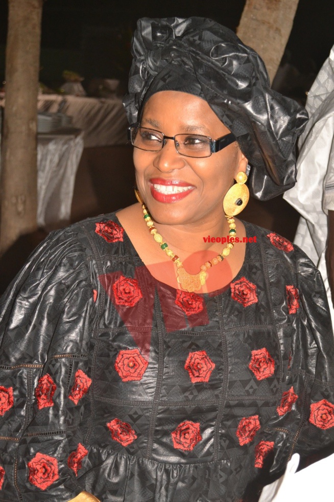 Les images du mariage de Bijou Guéye fille du patron de EMG Automobile. Regardez Les images du mariage de Bijou Guéye fille du patron de EMG Automobile. Regardez