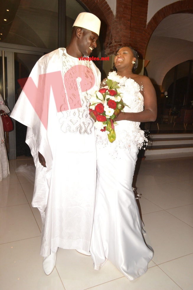 Les images du mariage de Bijou Guéye fille du patron de EMG Automobile. Regardez