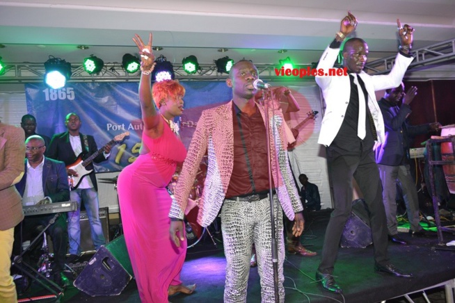 Soirée de gala du port: Pape Diouf assure son show spectacle devant les employés de Cheikh Kanté.Regardez