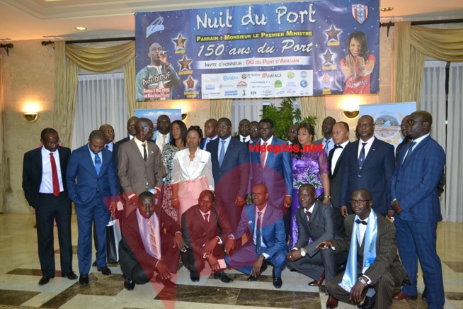 Soirée de gala du port: Pape Diouf assure son show spectacle devant les employés de Cheikh Kanté.Regardez