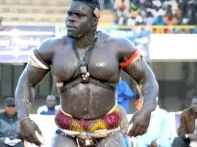 Lutte-Surprise d’un génie : Reug Reug bat Bombardier et entre dans la cour des grands Lutte-Surprise d’un génie : Reug Reug bat Bombardier et entre dans la cour des grands