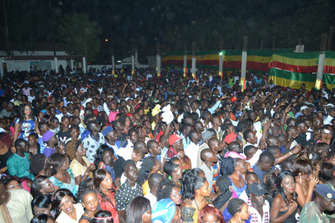 1er Mai Tamba féte le travail avec Pape Diouf qui inonde le camp Mamadou Lamine Dramé. Regardez 1er Mai Tamba féte le travail avec Pape Diouf qui inonde le camp Mamadou Lamine Dramé. Regardez