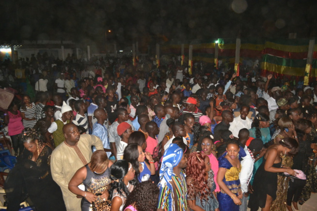 1er Mai Tamba féte le travail avec Pape Diouf qui inonde le camp Mamadou Lamine Dramé. Regardez 1er Mai Tamba féte le travail avec Pape Diouf qui inonde le camp Mamadou Lamine Dramé. Regardez