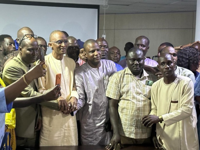 Au Congo, au Gabon, au Burkina et en Côte d’Ivoire : Abdoulaye Saydou Sow en mission auprès de la Diaspora sénégalaise, sur le projet 100.000 logements Au Congo, au Gabon, au Burkina et en Côte d’Ivoire : Abdoulaye Saydou Sow en mission auprès de la Diaspora sénégalaise, sur le projet 100.000 logements