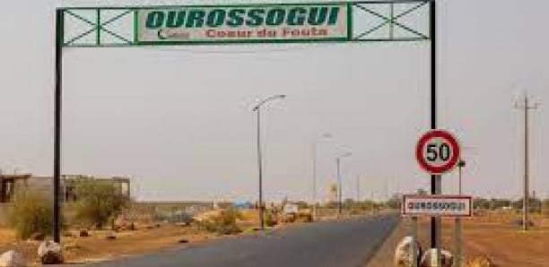 Ourossogui: Un adolescent bâillonné et ligoté à un arbre, près de la Nationale 2 Ourossogui: Un adolescent bâillonné et ligoté à un arbre, près de la Nationale 2