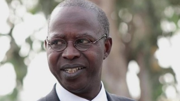 Nsts : Le Premier ministre invite le promoteur Ibrahima Macoudou Fall à reprendre l’activité de tissage pour augmenter 150 employés Nsts : Le Premier ministre invite le promoteur Ibrahima Macoudou Fall à reprendre l’activité de tissage pour augmenter 150 employés