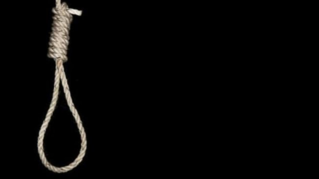 Tivaouane Peulh : un expert comptable enferme ses enfants dans une chambre puis se suicide par pendaison Tivaouane Peulh : un expert comptable enferme ses enfants dans une chambre puis se suicide par pendaison