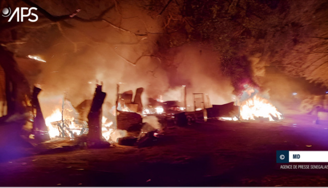 Kédougou : d’importants dégâts matériels causés par un incendie à la gare routière Kédougou : d’importants dégâts matériels causés par un incendie à la gare routière