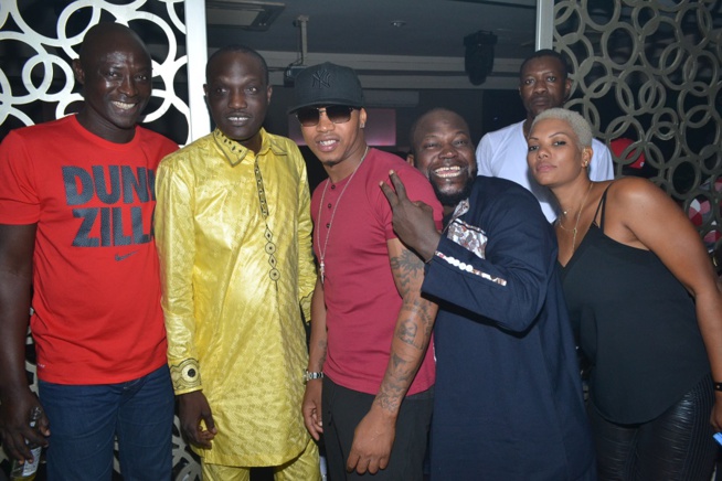 Happy Show Night des Almadies, Pape Diouf met le feu au Baramundi. Regardez Happy Show Night des Almadies, Pape Diouf met le feu au Baramundi. Regardez