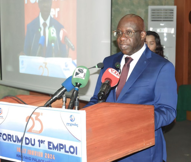23eme Editions- En images du Forum du 1er Emploi avec le Mouvement des Entreprises du Sénégal (MEDS) 23eme Editions- En images du Forum du 1er Emploi avec le Mouvement des Entreprises du Sénégal (MEDS)