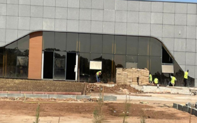 Visite du chantier : L'aéroport de Ziguinchor a reçu son hôte Amadou Ba Visite du chantier : L'aéroport de Ziguinchor a reçu son hôte Amadou Ba