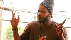 Tribunal de Dakar: la petite amie de Thiaat partage ses vidéos pornographiques, le rappeur porte. Tribunal de Dakar: la petite amie de Thiaat partage ses vidéos pornographiques, le rappeur porte.