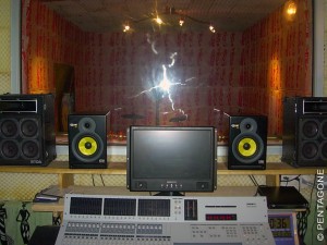 Honteux: Le complexe des producteurs sénégalais face aux artistes étrangers Honteux: Le complexe des producteurs sénégalais face aux artistes étrangers