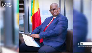SGG: Abdou Latif Coulibaly démissionne du Gouvernement SGG: Abdou Latif Coulibaly démissionne du Gouvernement