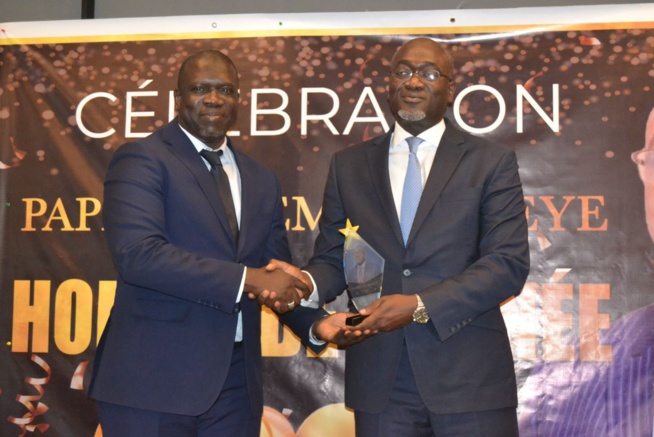 En images 15 ans du quotidien Rewmi,le DG Pape Mademba Bitéye de la SENELEC élu Homme de l’Année 2023. En images 15 ans du quotidien Rewmi,le DG Pape Mademba Bitéye de la SENELEC élu Homme de l’Année 2023.
