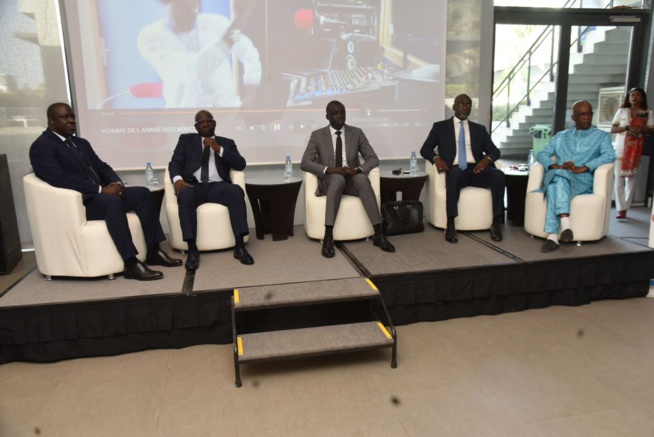 En images 15 ans du quotidien Rewmi,le DG Pape Mademba Bitéye de la SENELEC élu Homme de l’Année 2023. En images 15 ans du quotidien Rewmi,le DG Pape Mademba Bitéye de la SENELEC élu Homme de l’Année 2023.