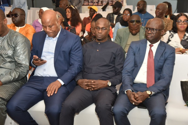 En images 15 ans du quotidien Rewmi,le DG Pape Mademba Bitéye de la SENELEC élu Homme de l’Année 2023. En images 15 ans du quotidien Rewmi,le DG Pape Mademba Bitéye de la SENELEC élu Homme de l’Année 2023.