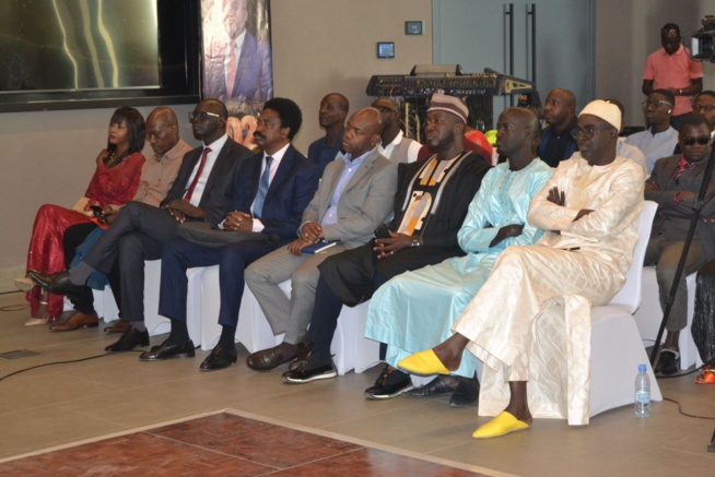 En images 15 ans du quotidien Rewmi,le DG Pape Mademba Bitéye de la SENELEC élu Homme de l’Année 2023. En images 15 ans du quotidien Rewmi,le DG Pape Mademba Bitéye de la SENELEC élu Homme de l’Année 2023.