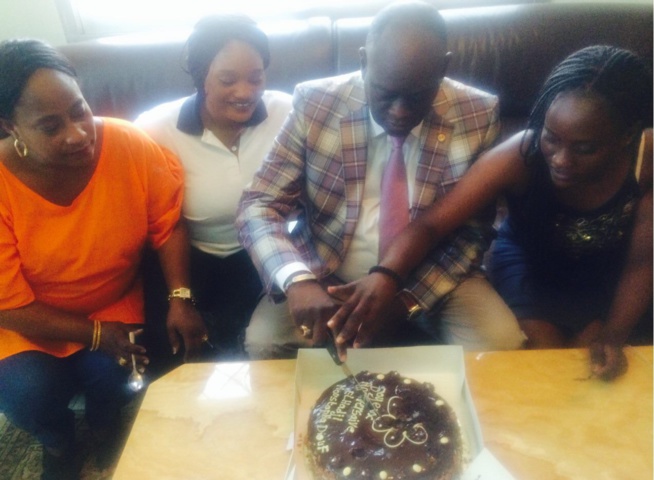 PHOTOS – Me Elhadj Diouf a célébré royalement son anniversaire