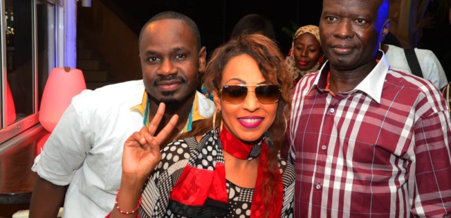 Baba Hamdy rend homage à Omar Pen et lance son groupe de presse , Viviane délocalise son14 éme anniversaire chez Yaya Djameh. Baba Hamdy rend homage à Omar Pen et lance son groupe de presse , Viviane délocalise son14 éme anniversaire chez Yaya Djameh.