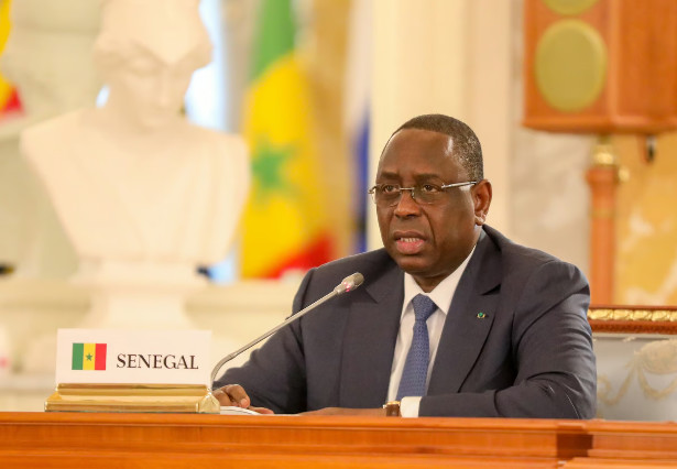 « Macky Sall, otage de politiciens flagorneurs et courtisans, est exposé à une situation suicidaire », Par Abou Kane « Macky Sall, otage de politiciens flagorneurs et courtisans, est exposé à une situation suicidaire », Par Abou Kane