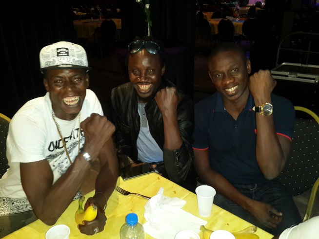 Grand Bégué de l'Est: Les premiéres images de l'arrivé de Pape Diouf et la génération consciente au Capitole de Metz. Grand Bégué de l'Est: Les premiéres images de l'arrivé de Pape Diouf et la génération consciente au Capitole de Metz.