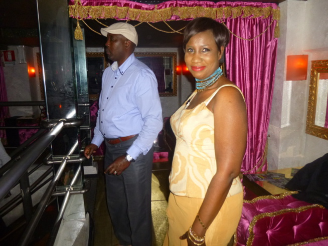 GRAND BEGUE D'ITALIE: Dans la chaleur du Babylonne de Milan Pape Diouf et la génération conscient explosent la salle. Regardez GRAND BEGUE D'ITALIE: Dans la chaleur du Babylonne de Milan Pape Diouf et la génération conscient explosent la salle. Regardez