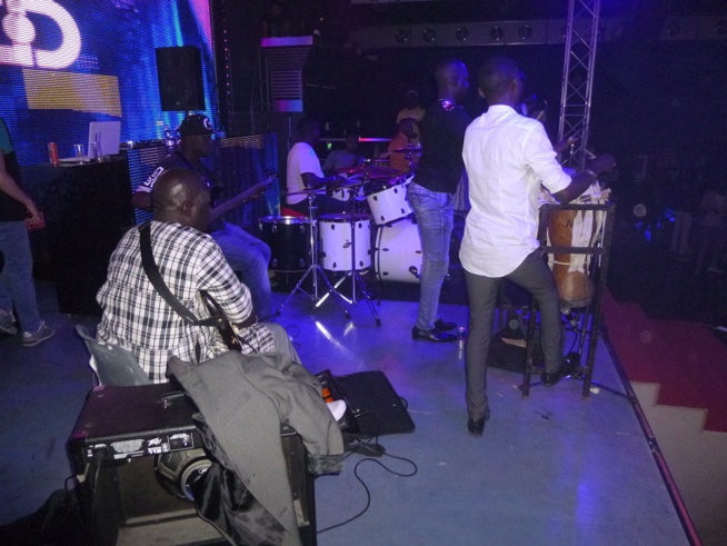 GRAND BEGUE D'ITALIE: Pape Diouf casse la baraque à Rome. GRAND BEGUE D'ITALIE: Pape Diouf casse la baraque à Rome.