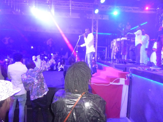 GRAND BEGUE D'ITALIE: Pape Diouf casse la baraque à Rome. GRAND BEGUE D'ITALIE: Pape Diouf casse la baraque à Rome.