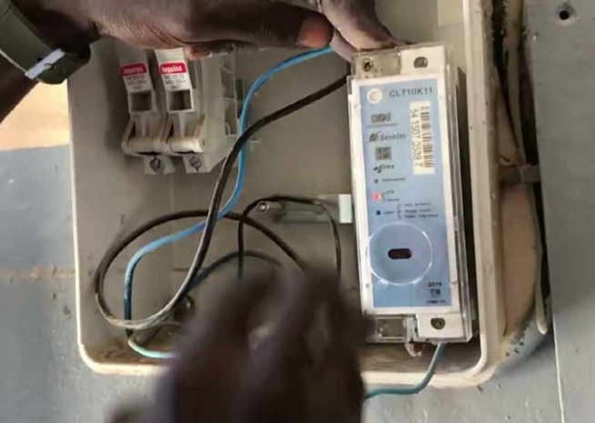 Violence : Un magistrat tabasse un agent de Senelec venu lui présenter un avis de coupure, un prestataire et un chef d’agence torturés Violence : Un magistrat tabasse un agent de Senelec venu lui présenter un avis de coupure, un prestataire et un chef d’agence torturés