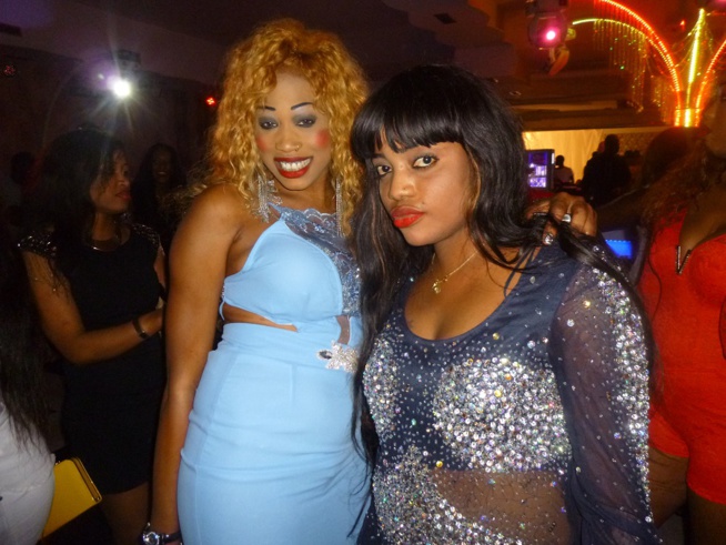 Pape Diouf "Le seigneur" de la musique Sénégalaise à Torino. Revivez les images de son bégué. Pape Diouf "Le seigneur" de la musique Sénégalaise à Torino. Revivez les images de son bégué.