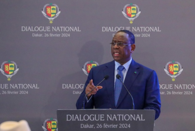 Macky Sall aux reporters étrangers : «Pliez bagages et décampez…» Macky Sall aux reporters étrangers : «Pliez bagages et décampez…»