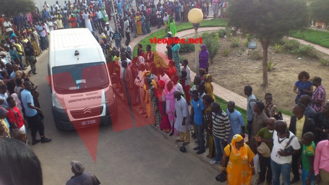 Placés sous mandat de dépôt, Thione Seck et son présumé complice atterrissent à Rebeuss Placés sous mandat de dépôt, Thione Seck et son présumé complice atterrissent à Rebeuss