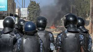 Une enquête d’Al Jazeera révèle les moyens utilisés au Sénégal pour « réprimer » les manifestants Une enquête d’Al Jazeera révèle les moyens utilisés au Sénégal pour « réprimer » les manifestants