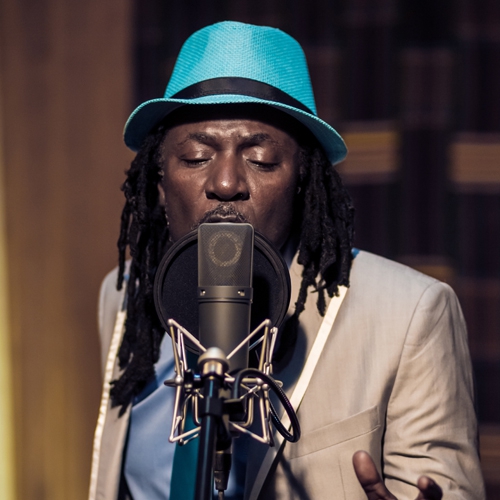 Alpha Blondy réclame la libération de Karim Wade Alpha Blondy réclame la libération de Karim Wade