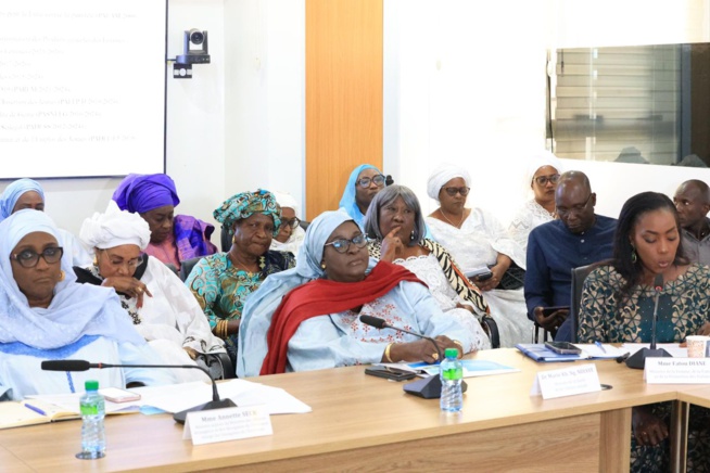 Réunion ministérielle: Le Premier Ministre Amadou BA s’engage pour l’autonomisation des femmes Réunion ministérielle: Le Premier Ministre Amadou BA s’engage pour l’autonomisation des femmes