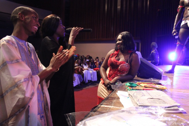 Le danseur Pape Moussa rend hommage son père Bouly Sonko Le danseur Pape Moussa rend hommage son père Bouly Sonko