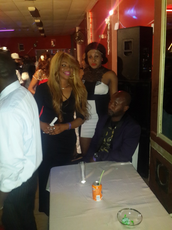 15 Photos:Titi la lionne de la musique Sénégalaise a rugit a Antwerp en Belgique ce 06 juin avant d'attérir à Montpellier et l'Italie. 15 Photos:Titi la lionne de la musique Sénégalaise a rugit a Antwerp en Belgique ce 06 juin avant d'attérir à Montpellier et l'Italie.