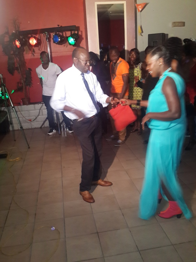 15 Photos:Titi la lionne de la musique Sénégalaise a rugit a Antwerp en Belgique ce 06 juin avant d'attérir à Montpellier et l'Italie. 15 Photos:Titi la lionne de la musique Sénégalaise a rugit a Antwerp en Belgique ce 06 juin avant d'attérir à Montpellier et l'Italie.