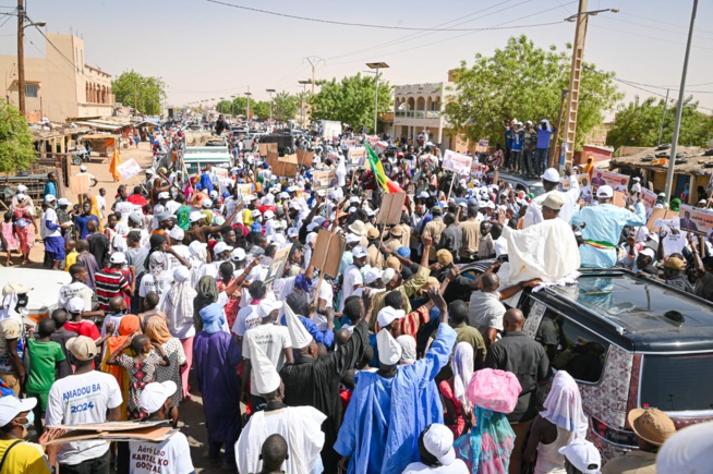 Appel du candidat Amadou Ba à Abdoulaye Daouda Diallo «Mon frère, on gagnera ensemble et on gouvernera ensemble » Appel du candidat Amadou Ba à Abdoulaye Daouda Diallo «Mon frère, on gagnera ensemble et on gouvernera ensemble »