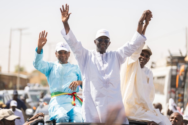 Appel du candidat Amadou Ba à Abdoulaye Daouda Diallo «Mon frère, on gagnera ensemble et on gouvernera ensemble » Appel du candidat Amadou Ba à Abdoulaye Daouda Diallo «Mon frère, on gagnera ensemble et on gouvernera ensemble »