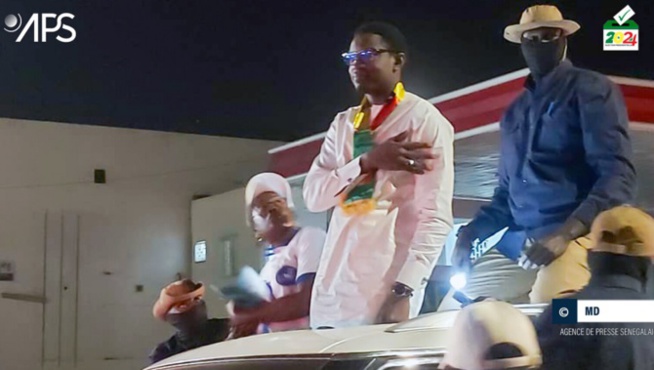 En campagne à Mbacké, Pape Djibril Fall promet un ”Sénégal nouveau” avec les ”compétences de la jeunesse” En campagne à Mbacké, Pape Djibril Fall promet un ”Sénégal nouveau” avec les ”compétences de la jeunesse”