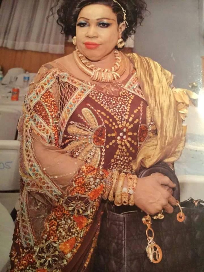 Ndèye Astou Athie, toujours splendide Ndèye Astou Athie, toujours splendide